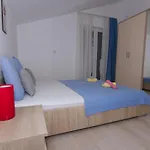 Onix Apartment *