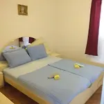 Onix Brodarica (Sibenik-Knin)