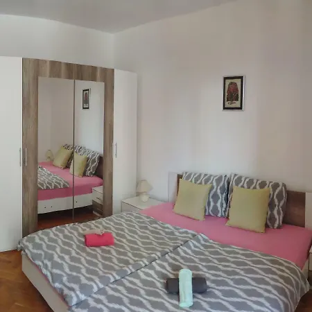 Onix Brodarica (Sibenik-Knin)