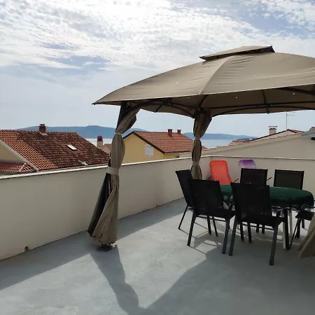 Onix Apartman Brodarica