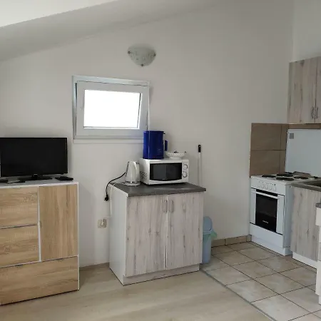 Onix Apartman Brodarica