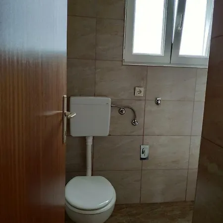 Onix Brodarica (Sibenik-Knin)