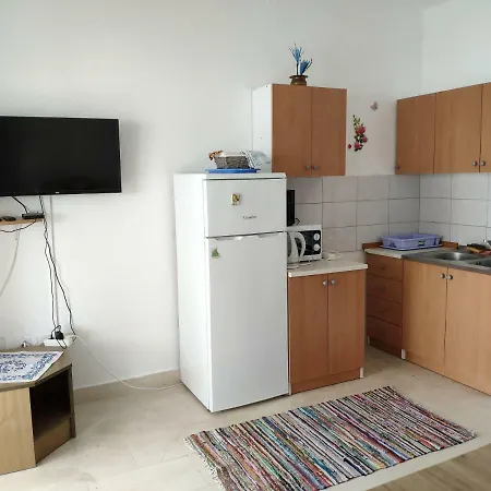 Onix * Brodarica (Sibenik-Knin)