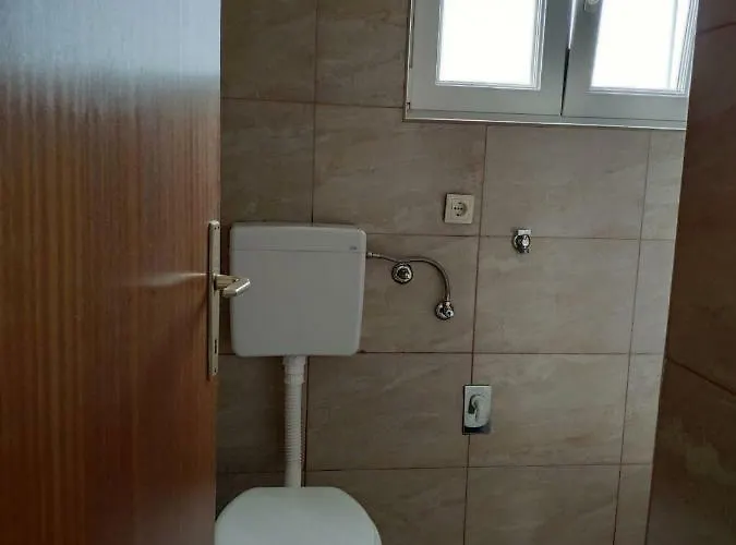 Onix Brodarica (Sibenik-Knin)